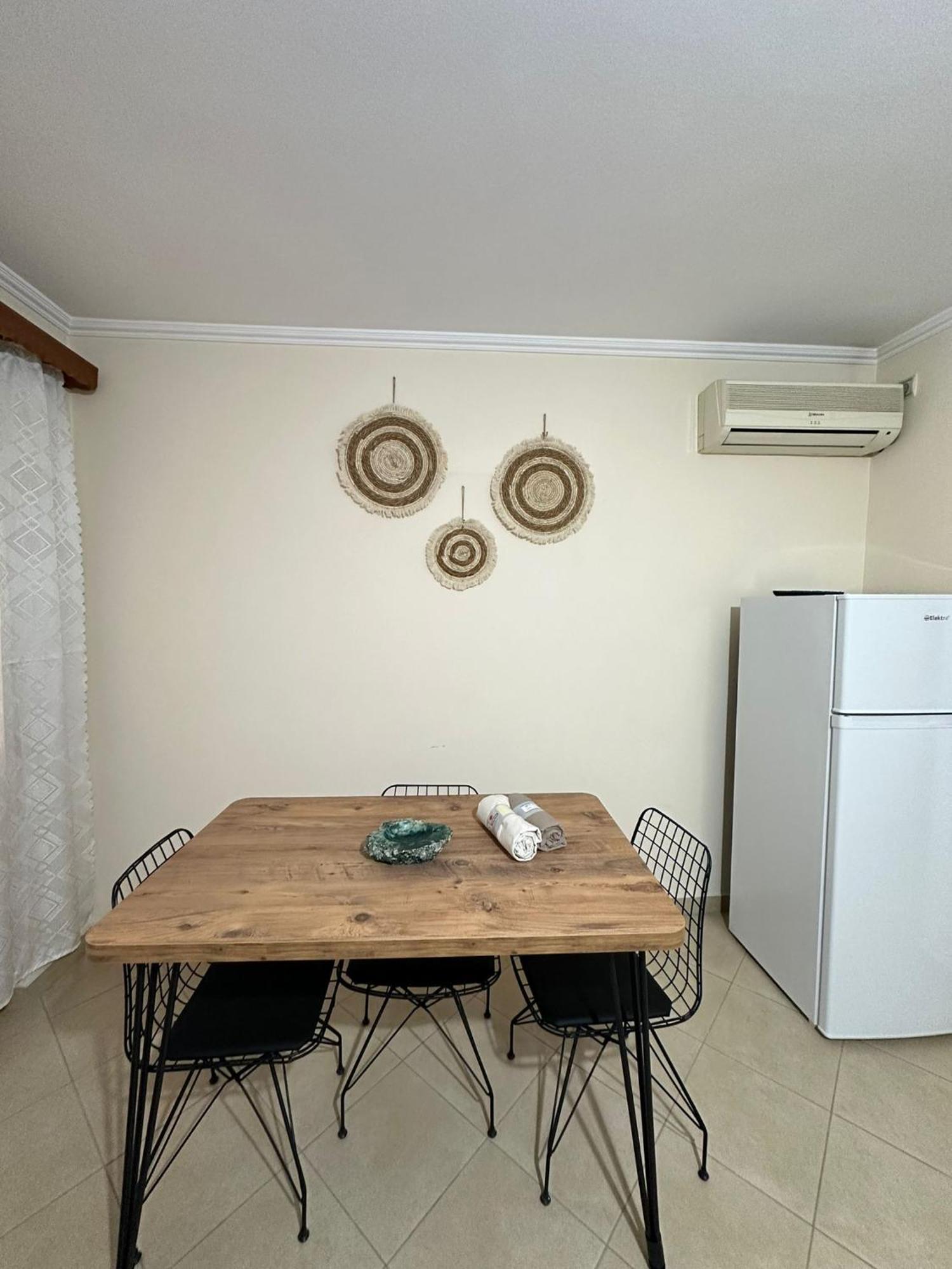Boho Coastal Retreat Apartment Sarande Ngoại thất bức ảnh